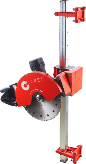 CARDI DV PE400-1500 blade saw on rail for wet cuts with 40 cm diamond blade.